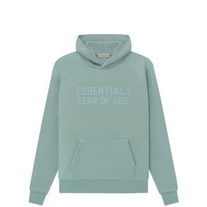 100% authentic Essential sweatshirt